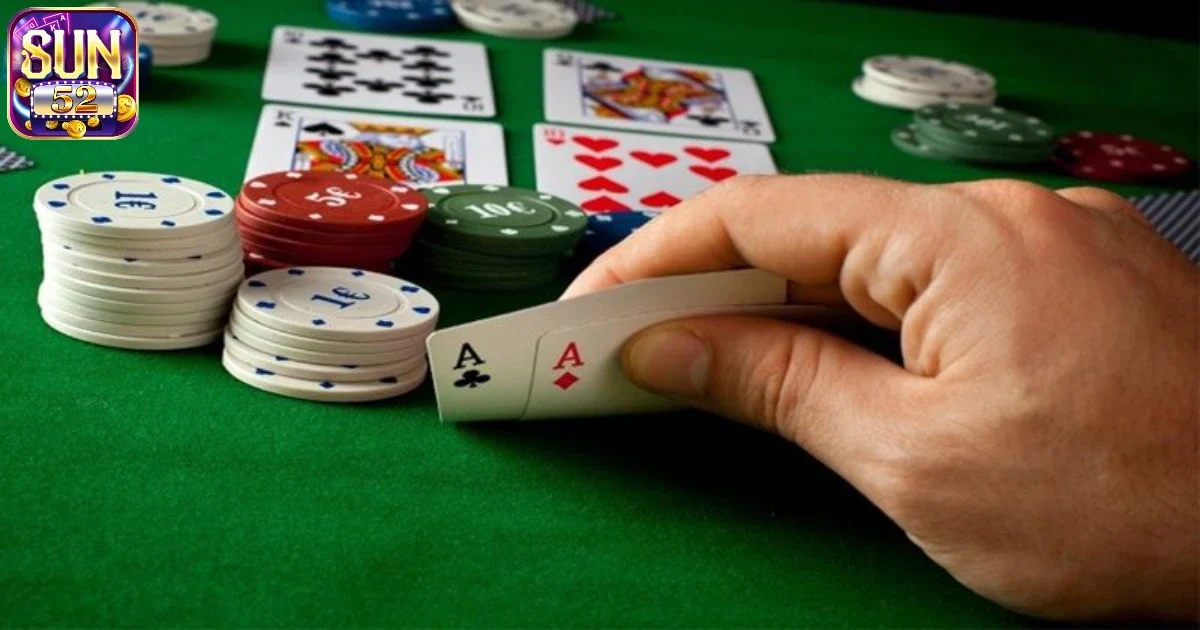 Hướng dẫn xếp hạng bài poker cho người chơi mới bắt đầu 3 Phân tích chi tiết từng loại bài