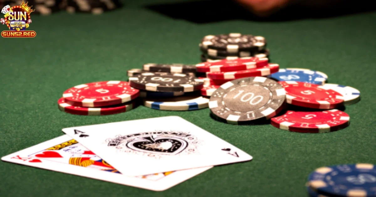 Cách Chơi Bài Xì Tố Tại Sun52 Dễ Hiểu Dành Cho Người Mới 3 Phân tích vị trí trong bàn chơi